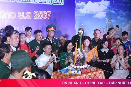 Ấm áp vui tết Bunpimay của lưu học sinh Lào tại Hà Tĩnh