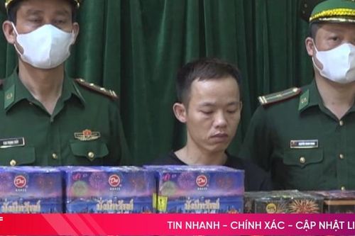 Bắt lái xe tải vận chuyển 77kg pháo hoa nổ qua biên giới Hà Tĩnh