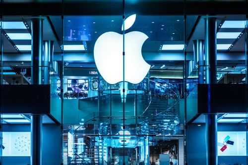 Vì sao vốn hóa Apple tăng hơn 112 tỉ USD sau một đêm?