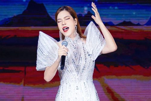 Bị hạ đường huyết trong lúc biểu diễn, Thu Phương ứng biến thế nào?
