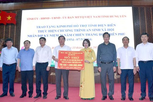 Điện Biên tiếp nhận 1,5 tỷ đồng hỗ trợ làm nhà đại đoàn kết