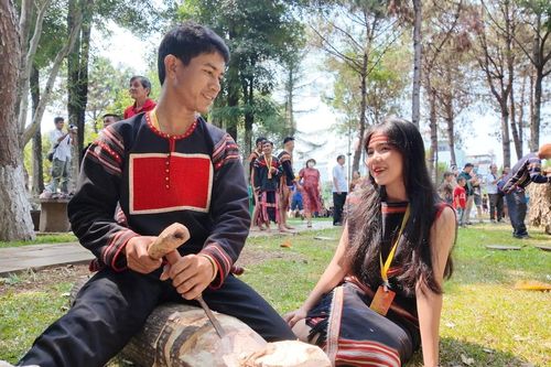 Gần 800 nghệ nhân tham gia Ngày hội văn hóa các dân tộc tỉnh Gia Lai lần thứ III