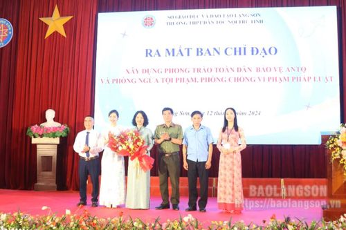 Trường THPT Dân tộc nội trú tỉnh tổ chức đánh giá kết quả 10 năm thực hiện mô hình 'Tự quản về an ninh trật tự'