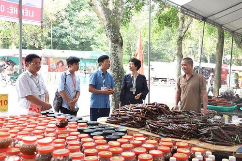 Bảo đảm an toàn thực phẩm phục vụ Lễ hội Đền Hùng