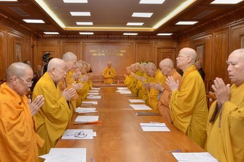 317 Tăng Ni được chính thức tấn phong giáo phẩm Hòa thượng, Thượng tọa, Ni trưởng và Ni sư năm 2023