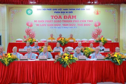 Tọa đàm khoa học 'Ni giới Phật giáo TP.Cần Thơ: Ni lưu giới đức, tâm đức, tuệ đức'