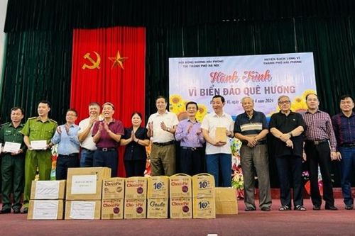 Nhiều hoạt động thiết thực của Hội đồng hương Hải Phòng tại Hà Nội dành cho huyện đảo Bạch Long Vĩ