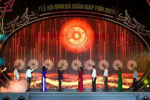 Khai mạc Lễ hội truyền thống Bình Đà năm 2024 và công bố tuyến du lịch phía Nam Thăng Long - Hà Nội