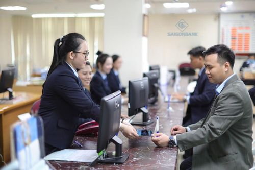 Nhiều ngân hàng nhỏ chuẩn bị chia cổ tức để tăng vốn