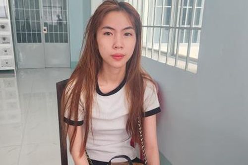 Thiếu nữ mua ma túy mở tiệc đãi bạn để tiễn chồng đi làm nước ngoài
