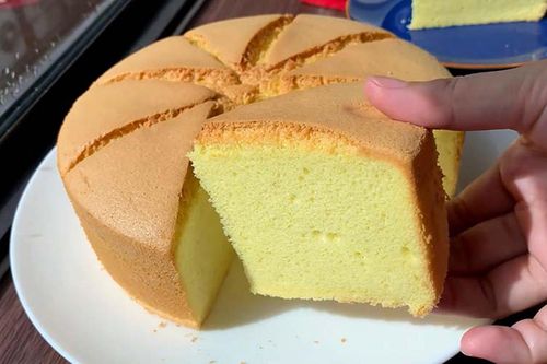 Cách làm bánh bông lan bằng nồi cơm điện