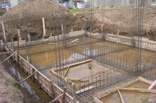 Nền đất yếu, nên làm móng gì để đảm bảo an toàn cho công trình?