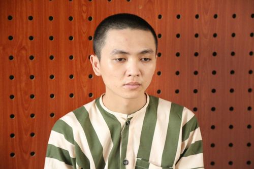Nhóm thanh niên lêu lổng rủ nhau đi chặn đánh người khác cho vui