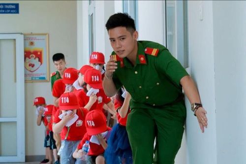'Khoảng trống' kỹ năng sống