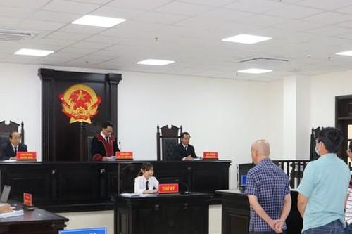 TÒA TUYÊN ÁN 2 cựu Giám đốc Ngân hàng, Trưởng phòng, Kiểm soát viên, Chuyên viên Tín dụng