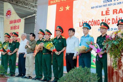 Thắm đượm tình quân dân tại các đợt cao điểm ra quân làm công tác dân vận ở Bình Dương