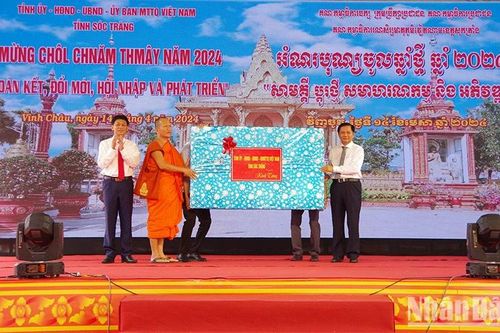 48 căn nhà đại đoàn kết tặng đồng bào Khmer dịp Tết Chôl Chnăm Thmây