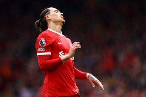 Liverpool hụt hơi trong cuộc đua vô địch Ngoại hạng Anh