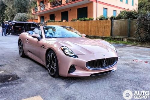 Maserati GranCabrio Folgore mui trần 'không mảnh vải che thân' lộ diện