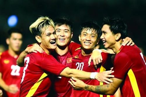Bóng đá Việt Nam tiếp tục sa sút?
