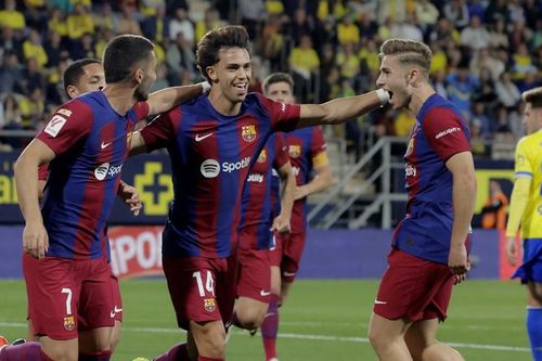 Felix ghi tuyệt phẩm, Barca kiên trì bám đuổi Real Madrid