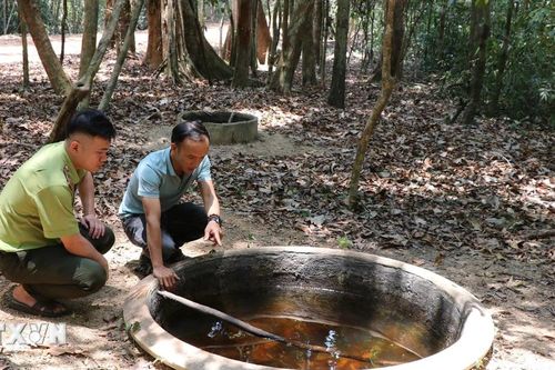 Đồng Nai: Cung cấp nước, khoáng chất cho động vật hoang dã mùa cao điểm khô hạn