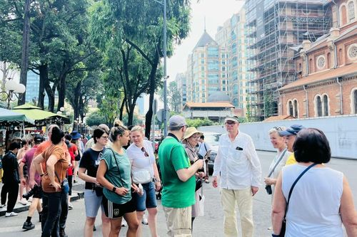 Du lịch giữ chân du khách - Bài 1: Kiên quyết xử lý vấn nạn 'chặt chém', chèo kéo