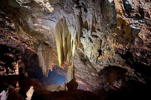 Quảng Bình phát hiện thêm 22 hang động mới hoang sơ, đầy kỳ bí
