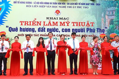 Triển lãm mỹ thuật 'Quê hương, đất nước, con người Phú Thọ'