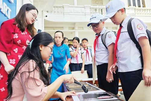 Đến bảo tàng để thêm yêu văn hóa truyền thống