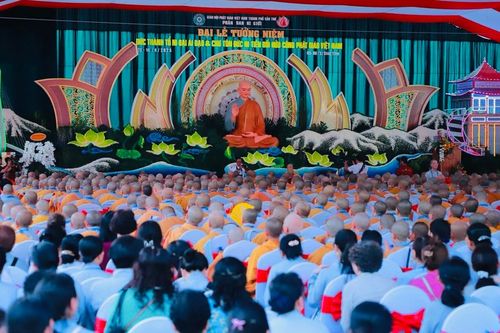 Đại lễ tưởng niệm Đức Thánh Tổ Ni và chư Ni tiền bối hữu công trọng thể diễn ra tại TP.Cần Thơ