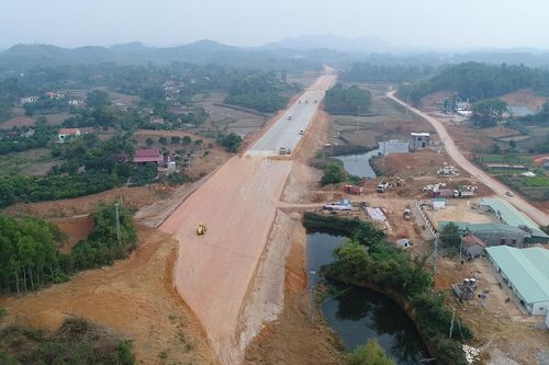 Ký hợp đồng triển khai dự án cao tốc cửa khẩu Hữu Nghị - Chi Lăng