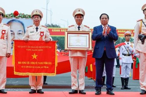 Những hình ảnh 'mãn nhãn' về lực lượng Cảnh sát cơ động