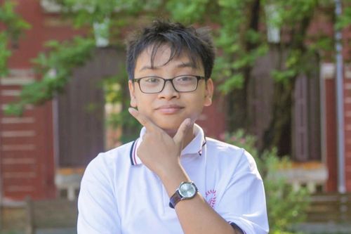 Nam sinh chuyên Quốc học Huế bứt phá ấn tượng, giành vòng nguyệt quế Olympia