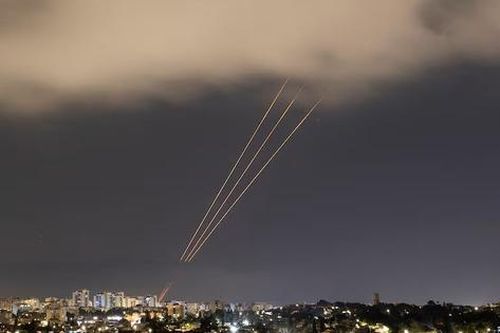 Phản ứng quốc tế trước việc Iran trả đũa Israel