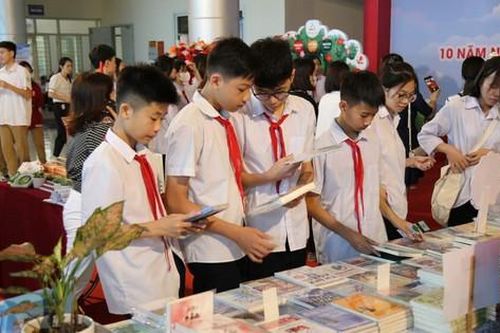 Hơn 500 học sinh tham gia hoạt động chuyên đề 'Sách: Nhận thức - Đổi mới - Sáng tạo'