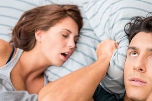 Chồng muốn trốn vào phòng ngủ với vợ chỉ vì điều này