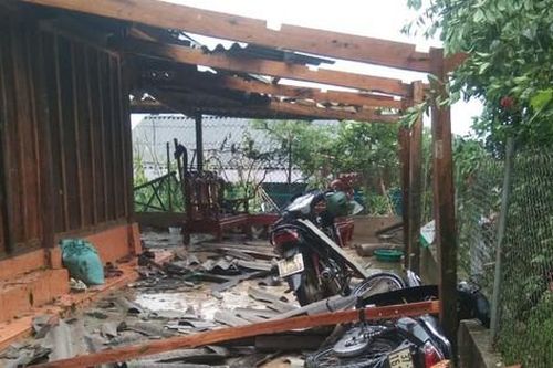 Lại xuất hiện mưa đá, lốc xoáy tại huyện biên giới Nghệ An