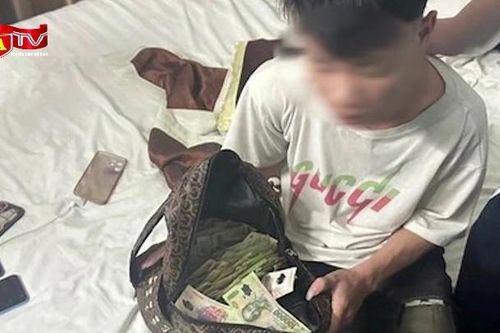 Vào đám tang trộm cắp hơn 100 triệu đồng tiền phúng viếng