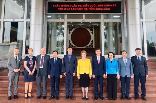 Lãnh đạo cấp cao Quốc hội Hungary thăm và làm việc tại tỉnh Ninh Bình