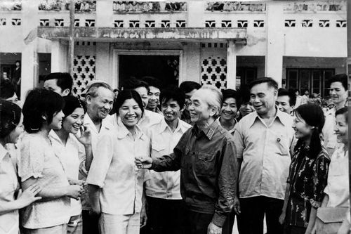 Giáo dục Điện Biên 'thay da đổi thịt'