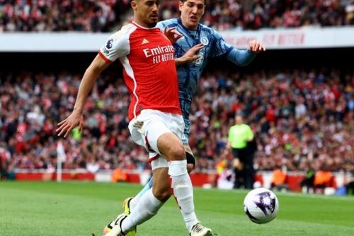 Thua Aston Villa, Arsenal chính thức mất ngôi đầu Ngoại hạng Anh