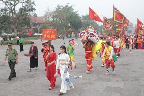 Đặc sắc Lễ rước kiệu về Đền Hùng của các địa phương vùng ven Khu di tích