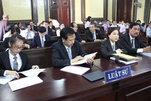 Quy định chặt chẽ hơn điều kiện miễn đào tạo nghề Luật sư