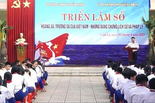 Triển lãm số 'Hoàng Sa, Trường Sa của Việt Nam - Những bằng chứng lịch sử và pháp lý' tại Quảng Trị