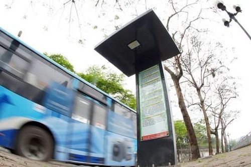 Hà Nội: Nhiều điểm chờ xe buýt 'sang - xịn' như Châu Âu