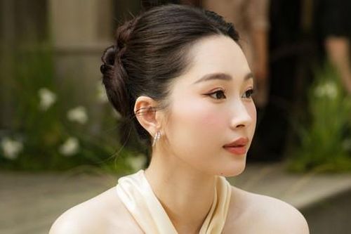 Hoa hậu Đặng Thu Thảo và dàn sao dự cưới Cao Thiên Trang