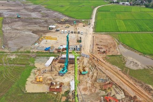 Cao tốc Quảng Ngãi - Hoài Nhơn có nguy cơ chậm tiến độ do vướng mặt bằng