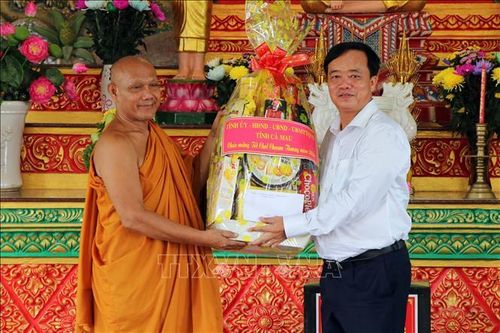 Đồng bào dân tộc Khmer đón Tết Chôl Chnăm Thmây 'Đầm ấm, an toàn, tiết kiệm'