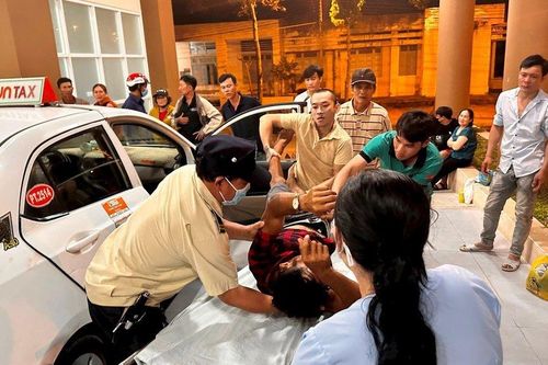 Bình Thuận: Điều tra vụ 2 cha con bị đâm trọng thương